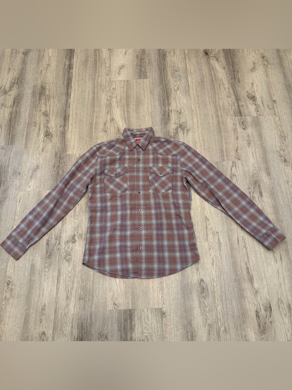 Wrangler Plaid Western Button Up Shirt Size Medium Blue Gray Rust